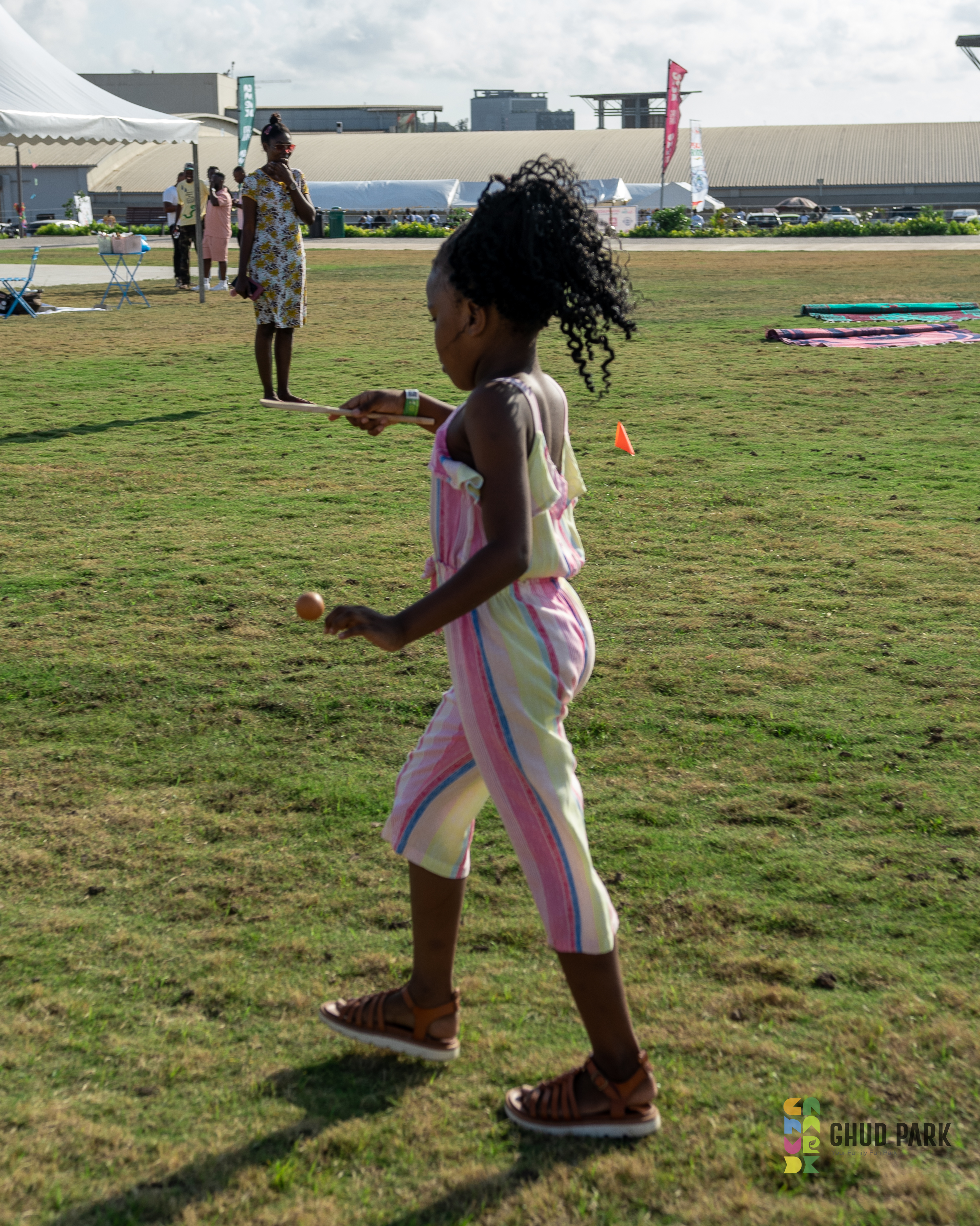Ghud Park with a lush green lawn and picnic area